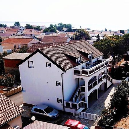Apartments Ivan Vir Extérieur photo