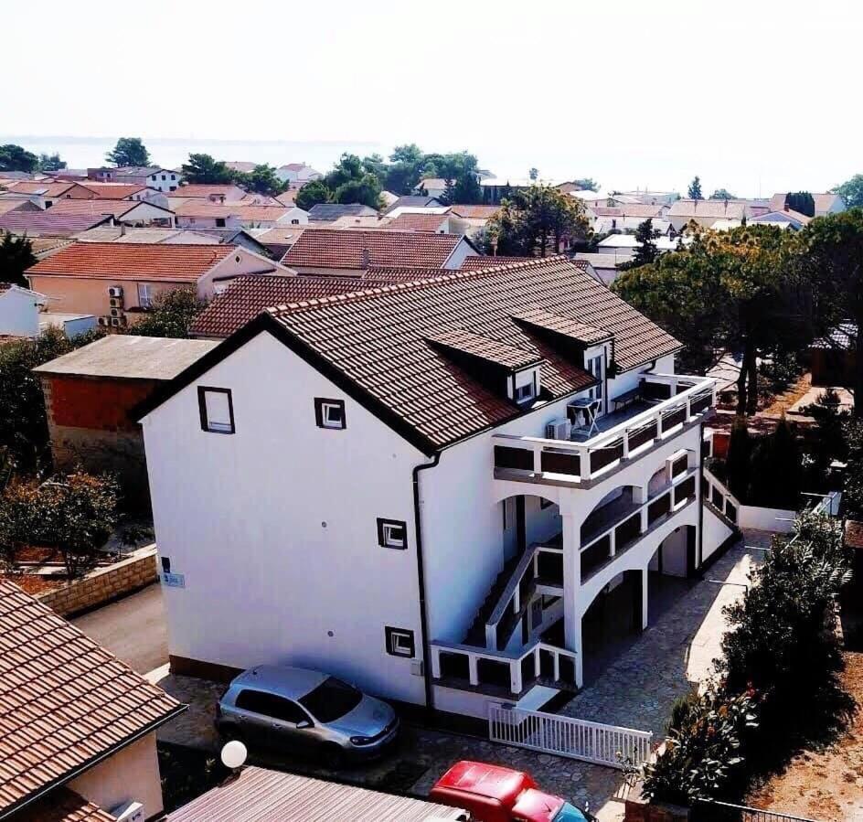 Apartments Ivan Vir Extérieur photo