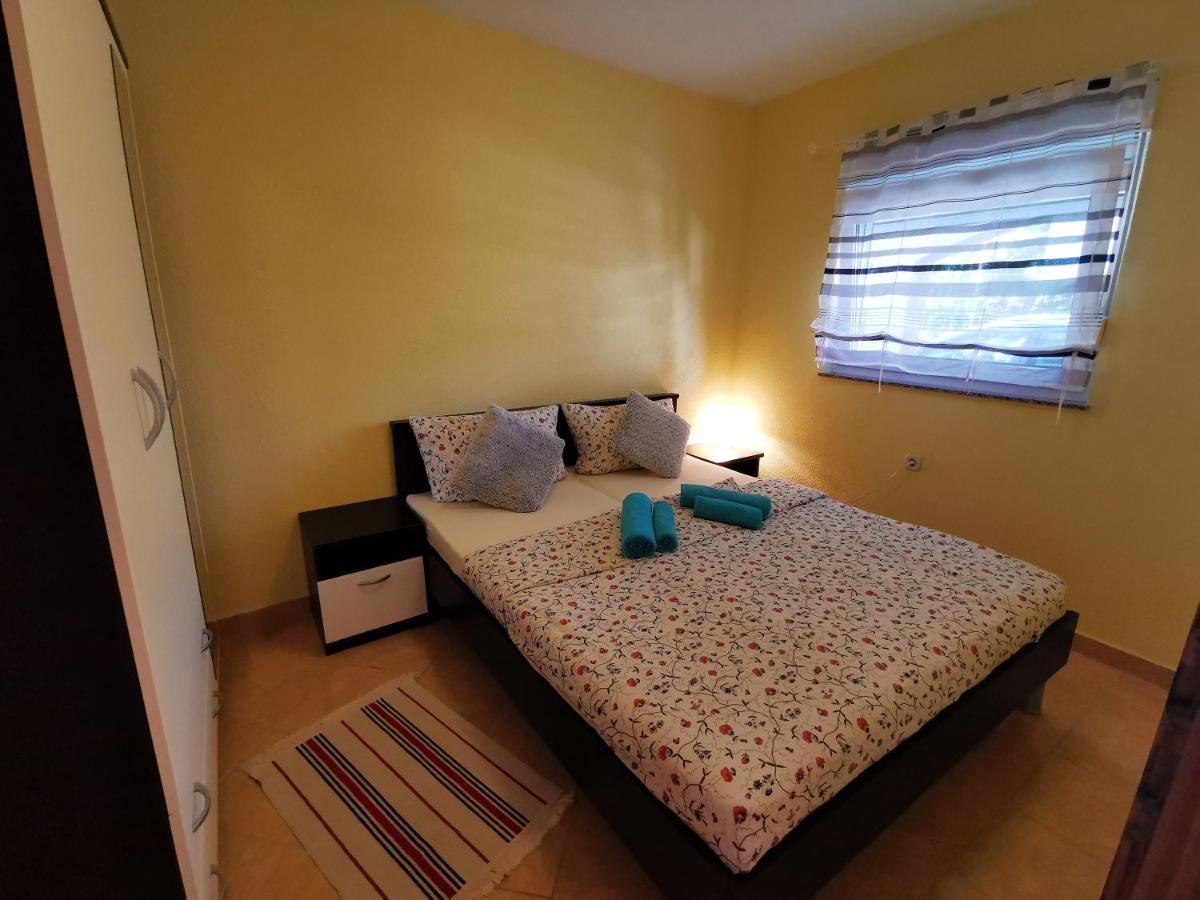 Apartments Ivan Vir Extérieur photo