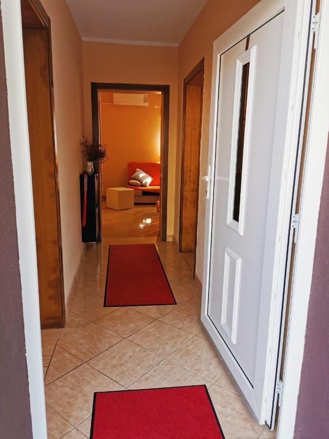 Apartments Ivan Vir Extérieur photo